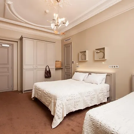 Bonaparte 3* Paris