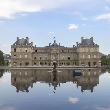 Bonaparte Szálloda 3*